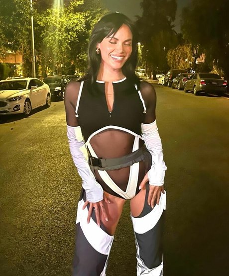 Sinead Harnett star top img