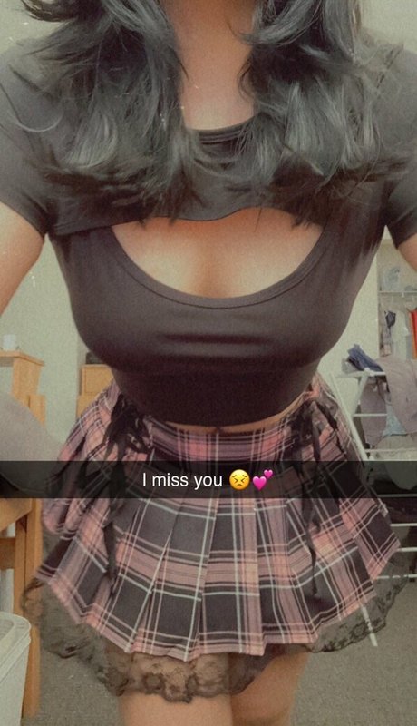 unhingedmindd high quality pornstar pic