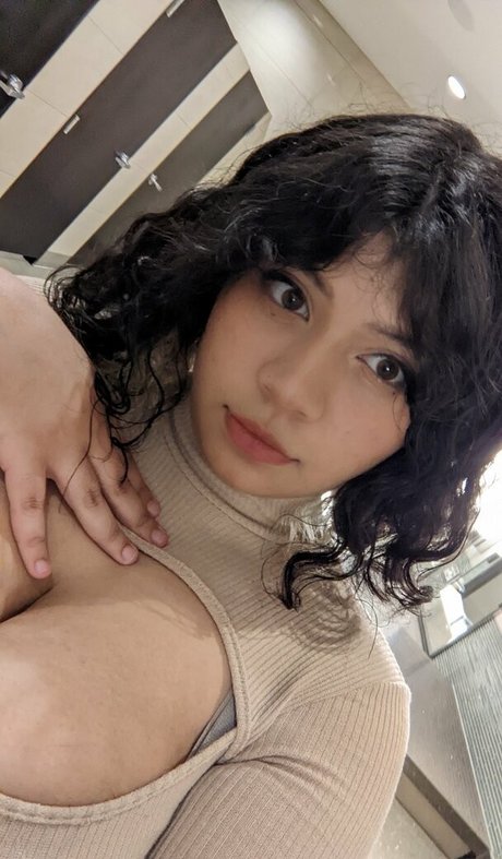 Yeonniebaby model perfect image