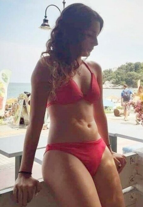 Kwnna kollia naked model pictures