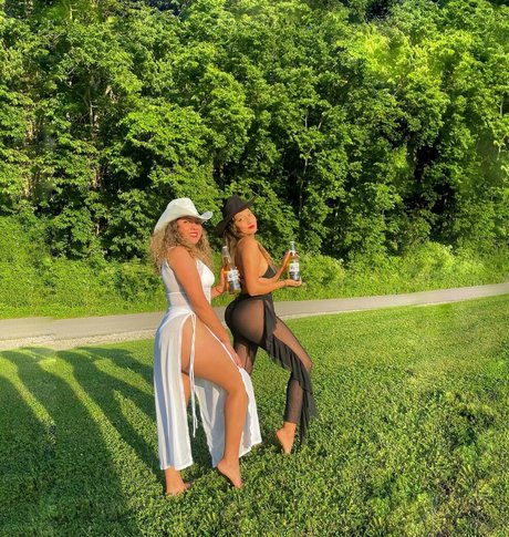 Milf Avocado star nude galleries