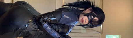 yalocalwaifu pornographic model pics