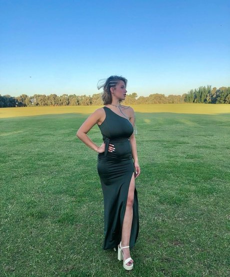 Abigail Maison porn star pics