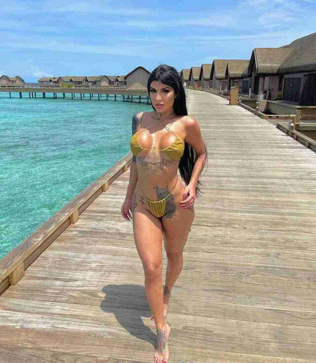 Alanamaxxine model hd photos