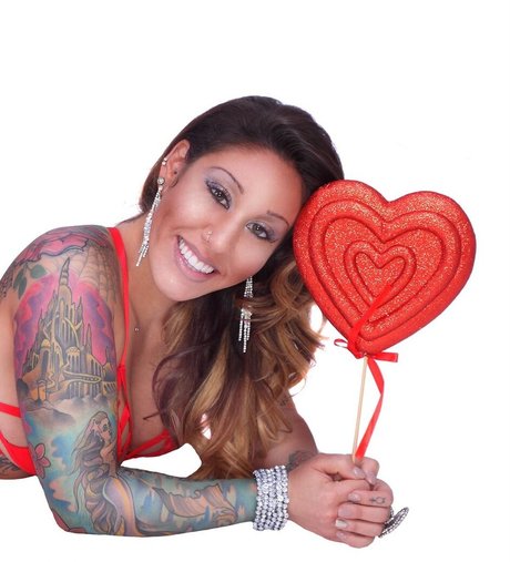 Lexi Layne sexy pornstar img