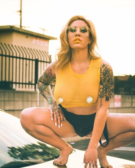 Lexi Layne erotic actress img