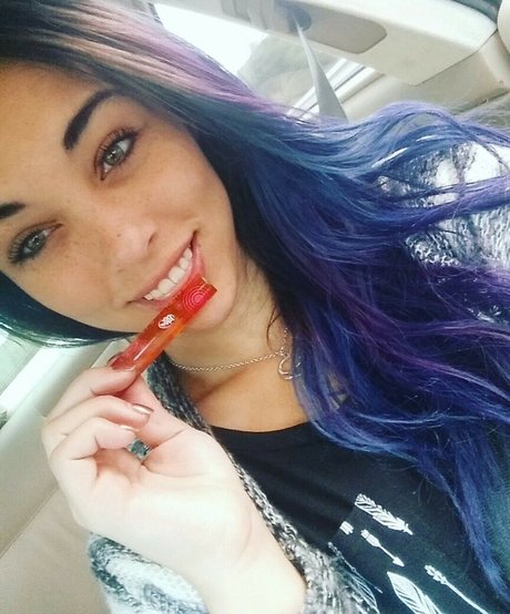 Hanamiblossom model nude gallery