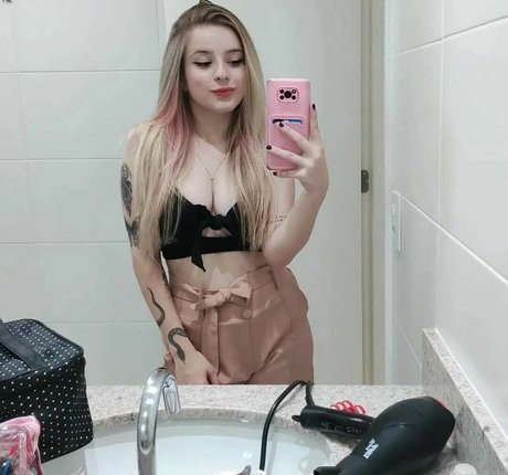 Rafaela Riggs star best pic