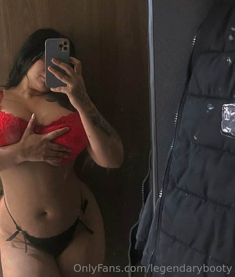 LegendaryBooty porn star pic