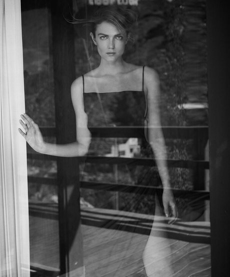 Elektra Miranda Kilbey pornstar nude images