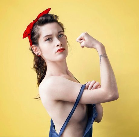 Galipompom model beautiful galleries