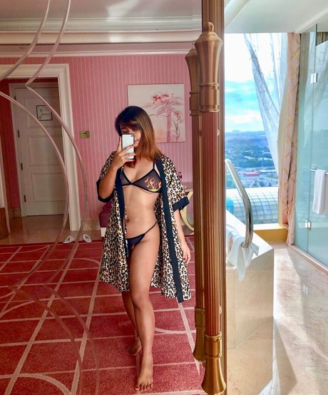 Khayelle Sy sex star pics