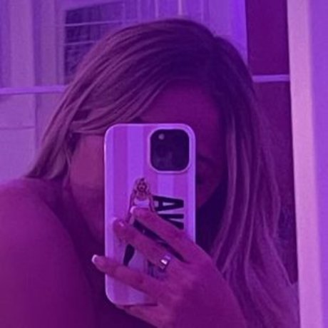 Anna Williams nude pornstar img