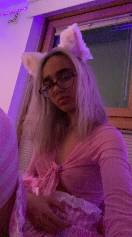 angelsmoonbeam sex model pic