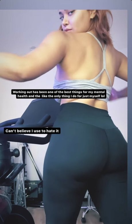 Shyla Walker erotic pornstar photo