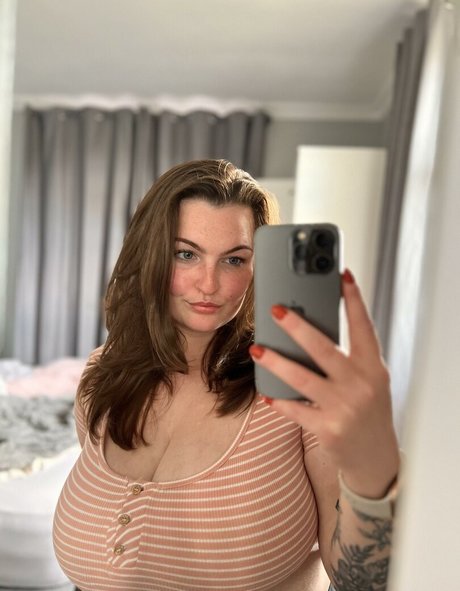 emo onlyfans nude pictures