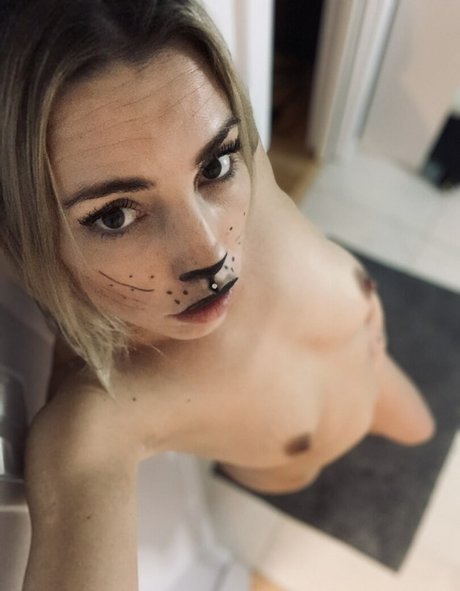 Shana Lane model sexy image