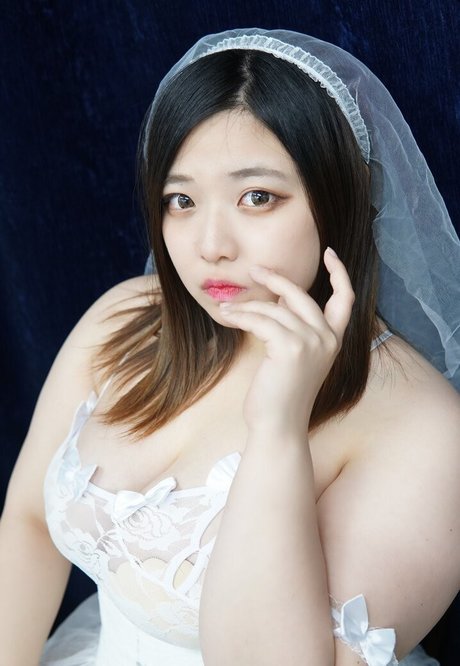 Hochimikoxx model high quality pictures