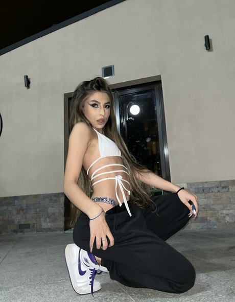 anne bagu perfect pornstar pics