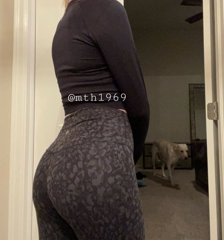 mth69 exclusive model image