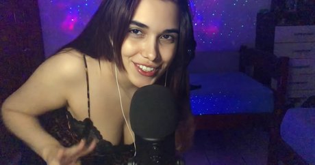 Helena ASMR pretty star photo
