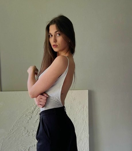 Alina Peter free actress pic