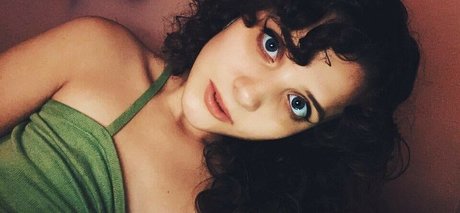 ApartmentFluffy7589 porn model image