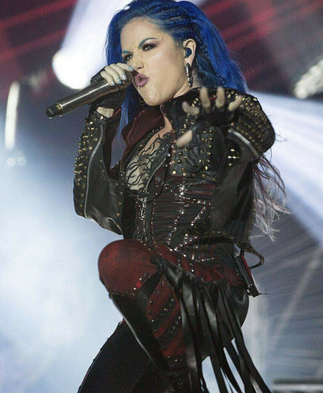 WomenMetal pornstar nudes image