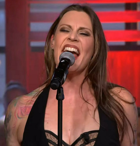 WomenMetal nudes star pics