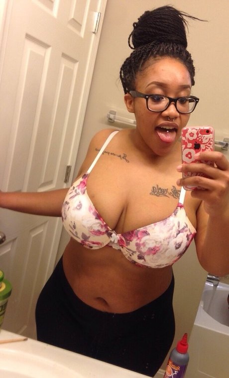 beautifulflowerchild porn actress image