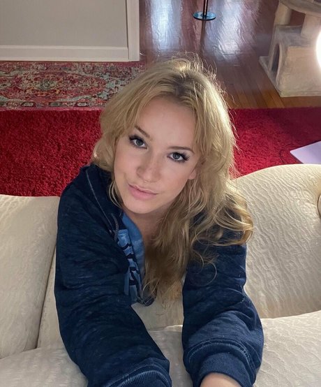 King Caitlin pornstar high quality pics