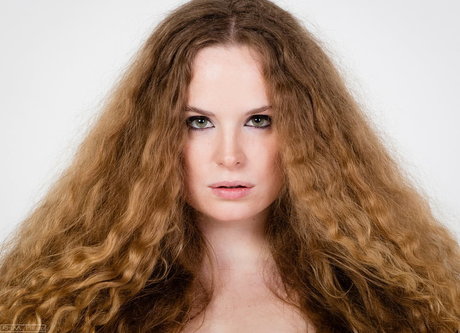 Emily Hamilton Profile pic