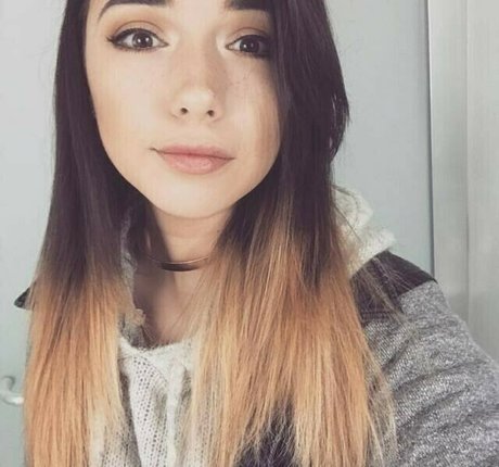 Shubble model nude images