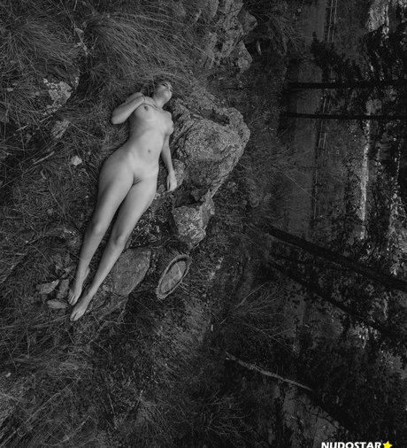 Emma Skau model perfect photo