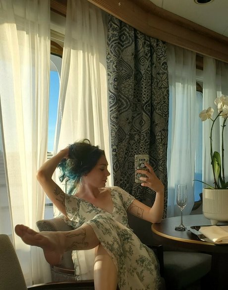 Juniperwoodsy sexy star picture