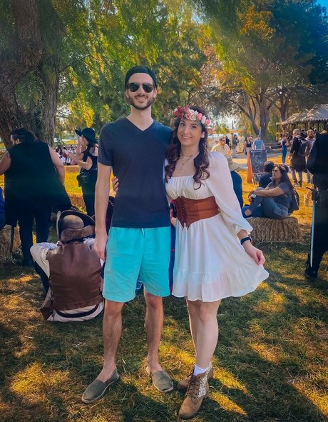 Sloane Skipper Wolf top actress images