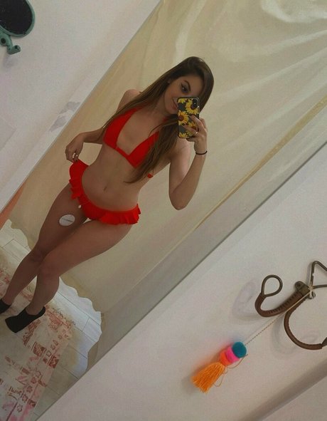 Sloane Skipper Wolf pretty pornstar gallery