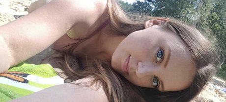 LillyPie exclusive pornstar images