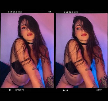 Lanaph naked model picture