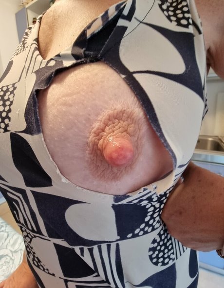 Plutop669 perfect model photo