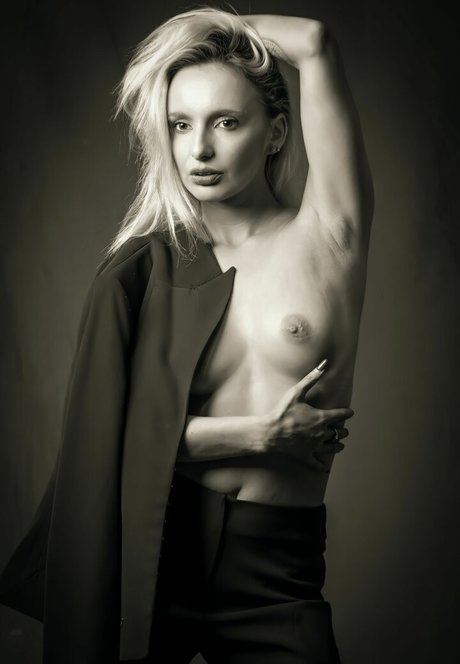 Anna Shtukmaister sexy model photos