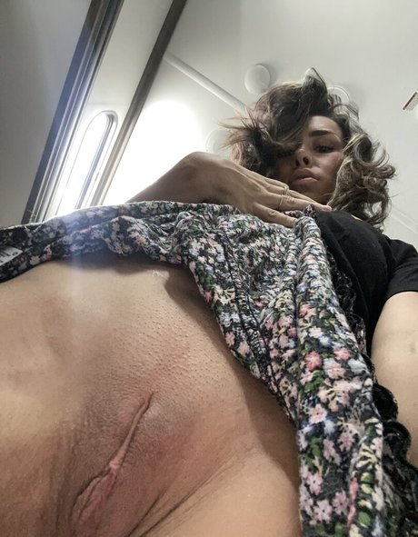 Lea Gambit art star img