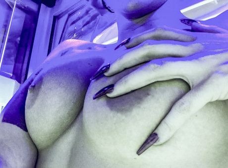 bronwynnrosee model perfect pic