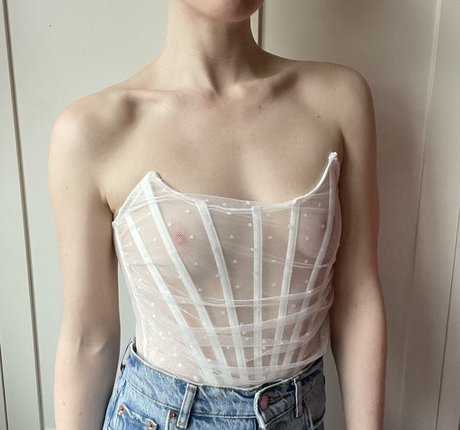 Alice Ipsen hot model photos