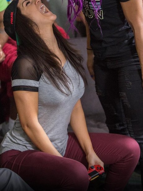 Bayley WWE Wrestler pretty star photo