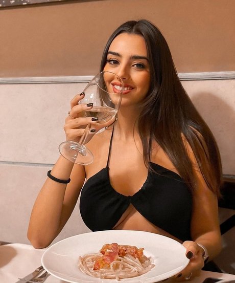 Valeria Conca star pretty photos