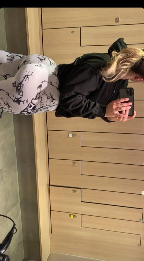 Amelia Tidd star erotic picture