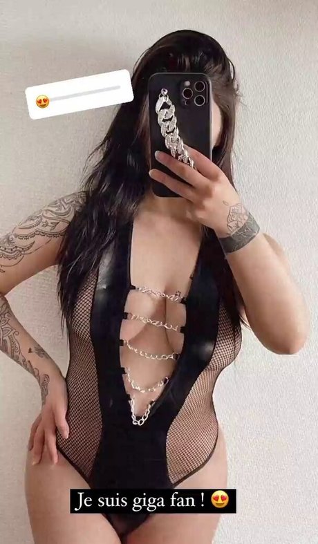 Ilona Cerneaux star art images