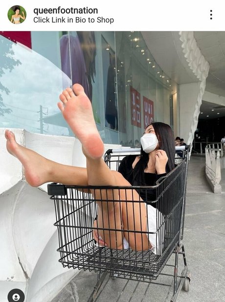 Alisa Phud naked model pictures