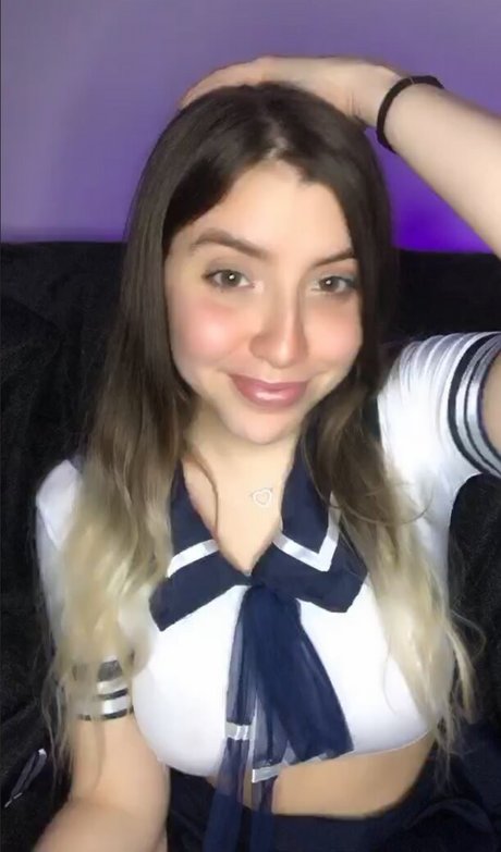 Luaa 5115464 nice model photo